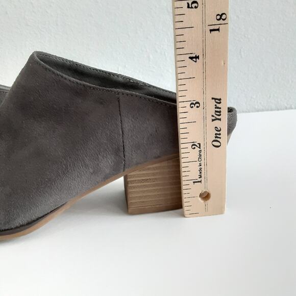 Chinese Laundry Shelbi Suede Mules Block Heel Elephant Gray Womens 8 Ankle Boot - Picture 11 of 11